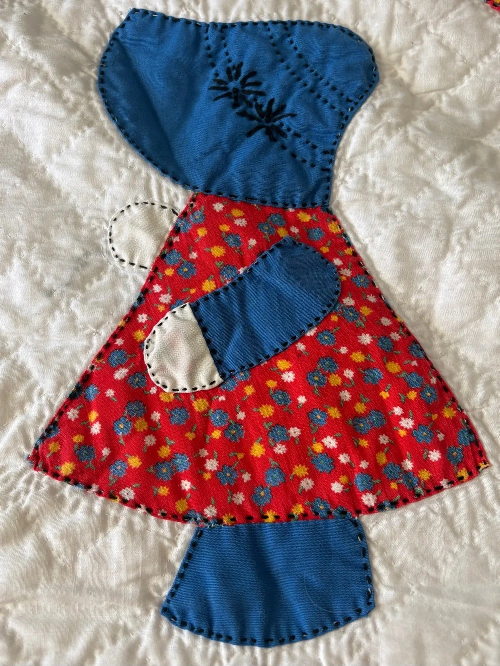 Vintage Quilt Sun Bonnet Sue Design, 83 x 137 inches. Yellow Blue Orange Green